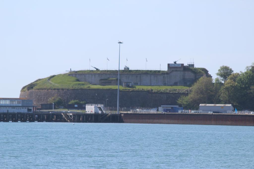 The Redcliff Hotel Weymouth Bagian luar foto